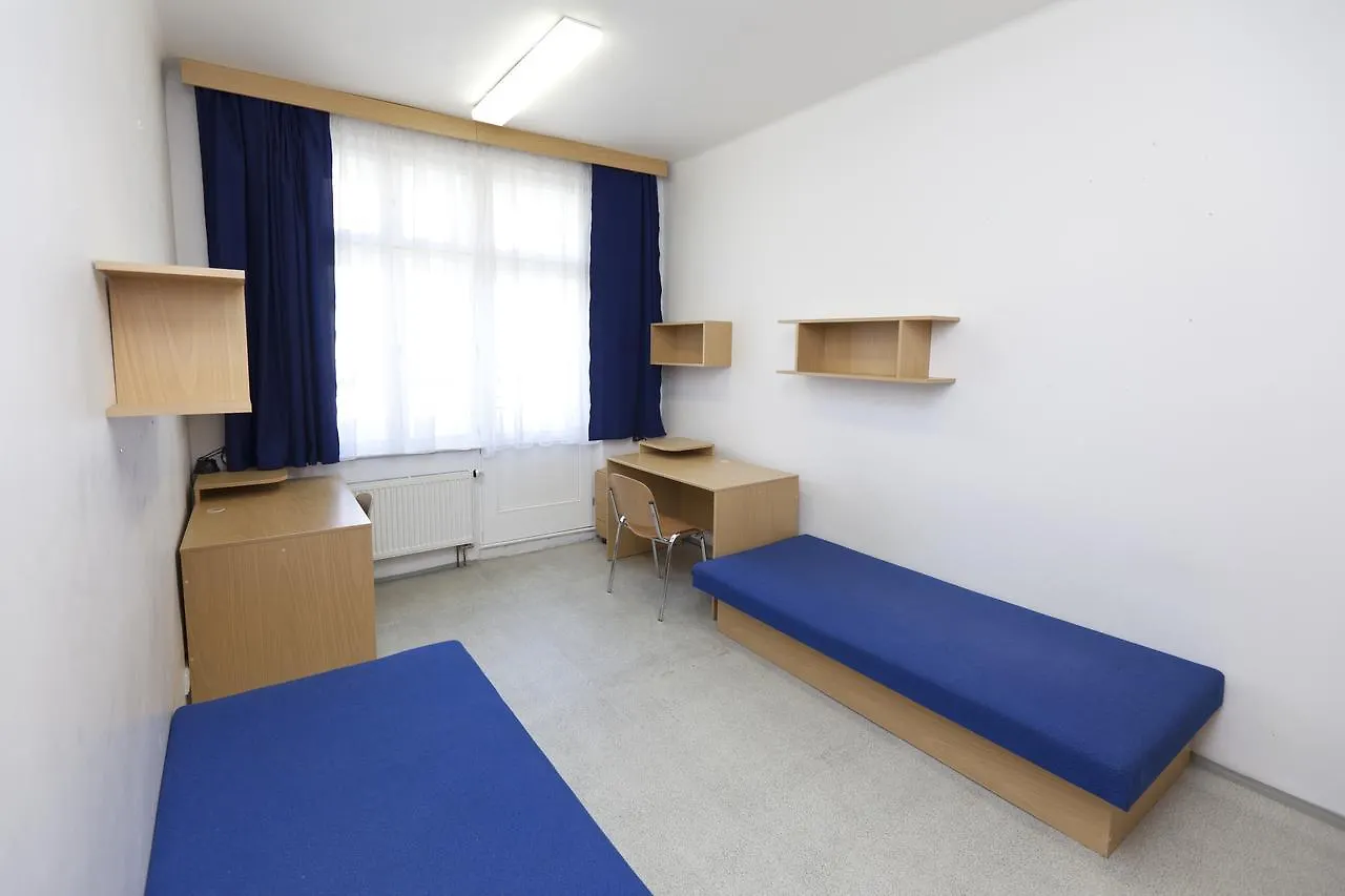 Hostel Orlik Прага